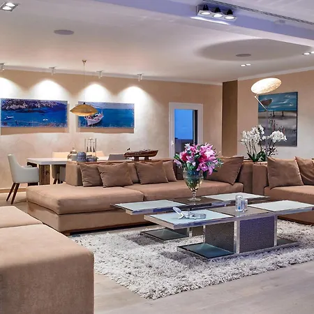 Rent Your Luxury 5 Bedroom Villa, Ibiza 1013 Villa Santa Eularia des Riu
