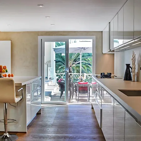 Rent Your Luxury 5 Bedroom Villa, Ibiza 1013 Βίλα